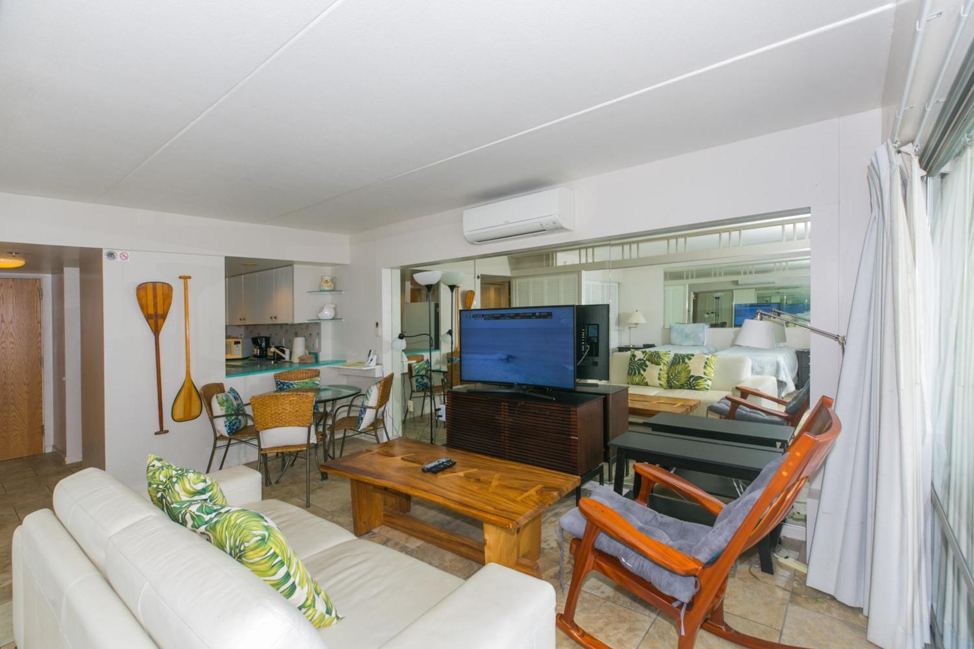 Ilikai Tower One Bedroom Harbor View Honolulu Room photo